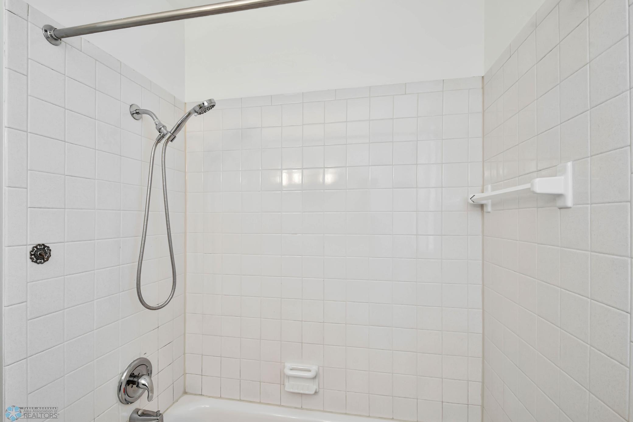 309 15th Avenue, Fargo, North Dakota image 17