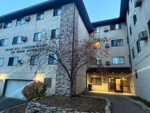 Homes For Sale - 221 Grand Avenue<br/> Dakota County, South Saint Paul, MN 55075