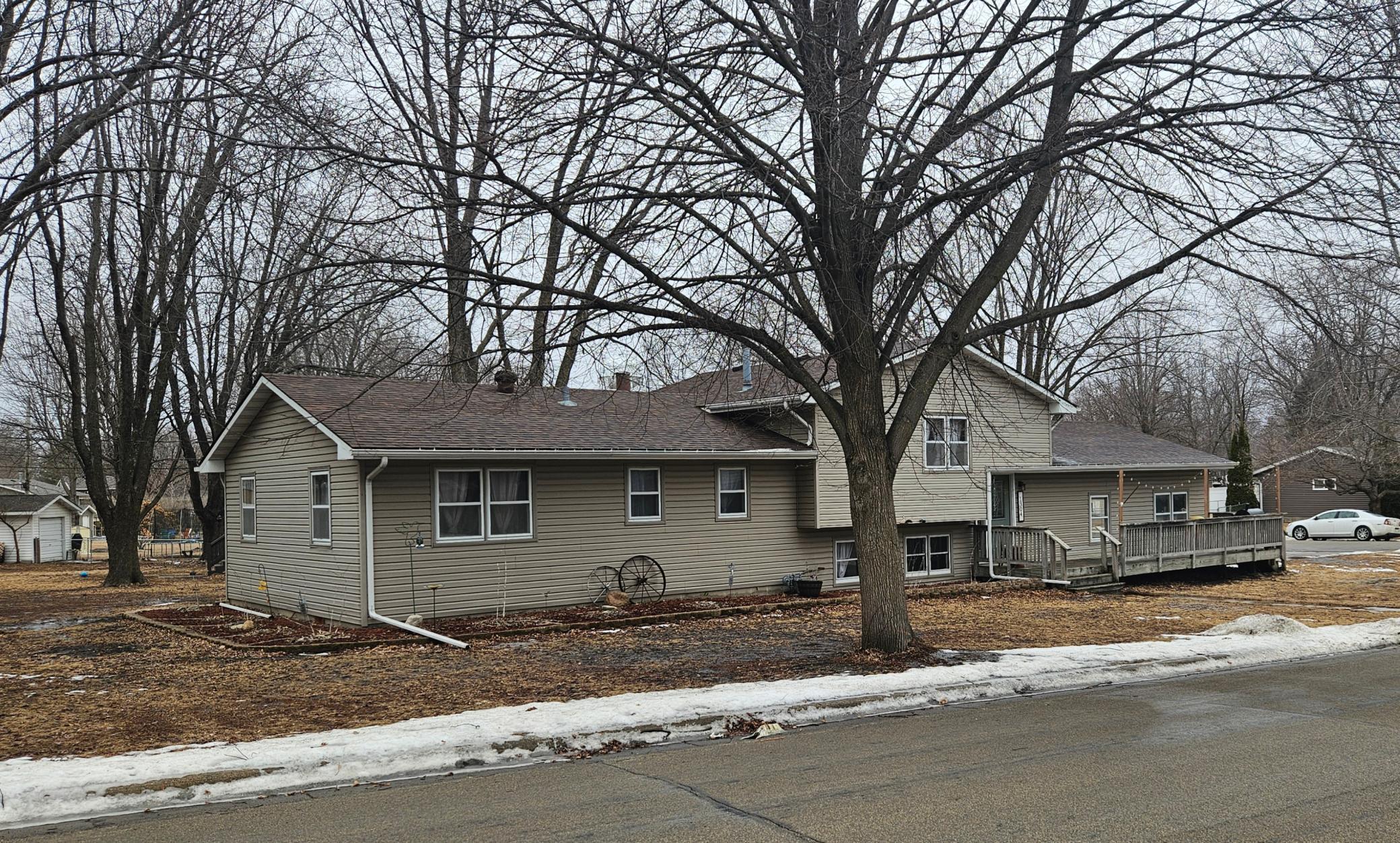 1304 Swanhill Drive, Albert Lea, Minnesota image 1