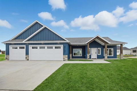 Homes For Sale - 4757 11th Street<br/> Cass County, West Fargo, ND 58078