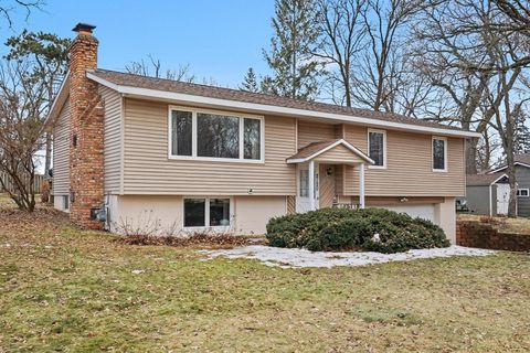 Homes For Sale - 2120 138th Avenue<br/> Andover, MN 55304