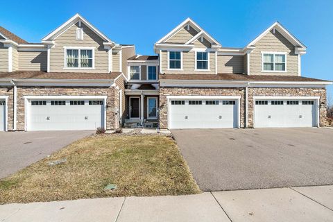 Townhouse For Sale - 18388 Glasswort Drive<br/> Dakota County, Lakeville, MN 55044