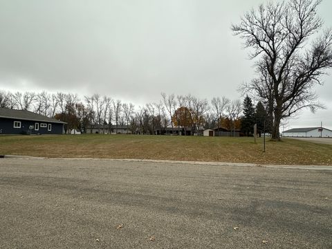 Vacant Land For Sale - 315 Mueller Drive<br/> Lincoln County, Hendricks, MN 56136