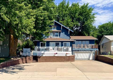 Homes For Sale - 506 W Lake Avenue<br/> Worthington, MN 56187