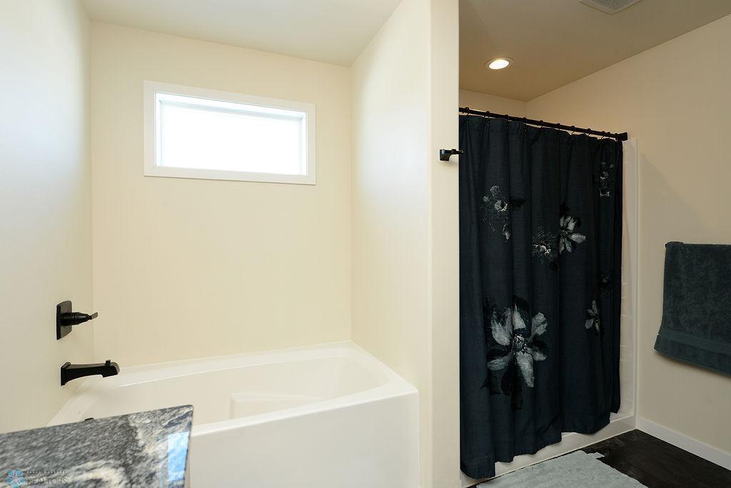 6707 54th Avenue, Fargo, North Dakota image 21