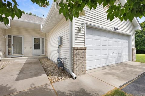 Townhouse For Sale - 6324 Cavell Court<br/> Brooklyn Park, MN 55428