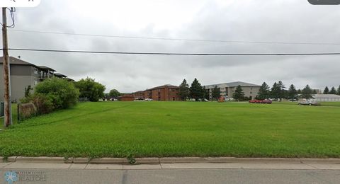 Vacant Land For Sale - 3216 Broadway<br/> Fargo, ND 58102