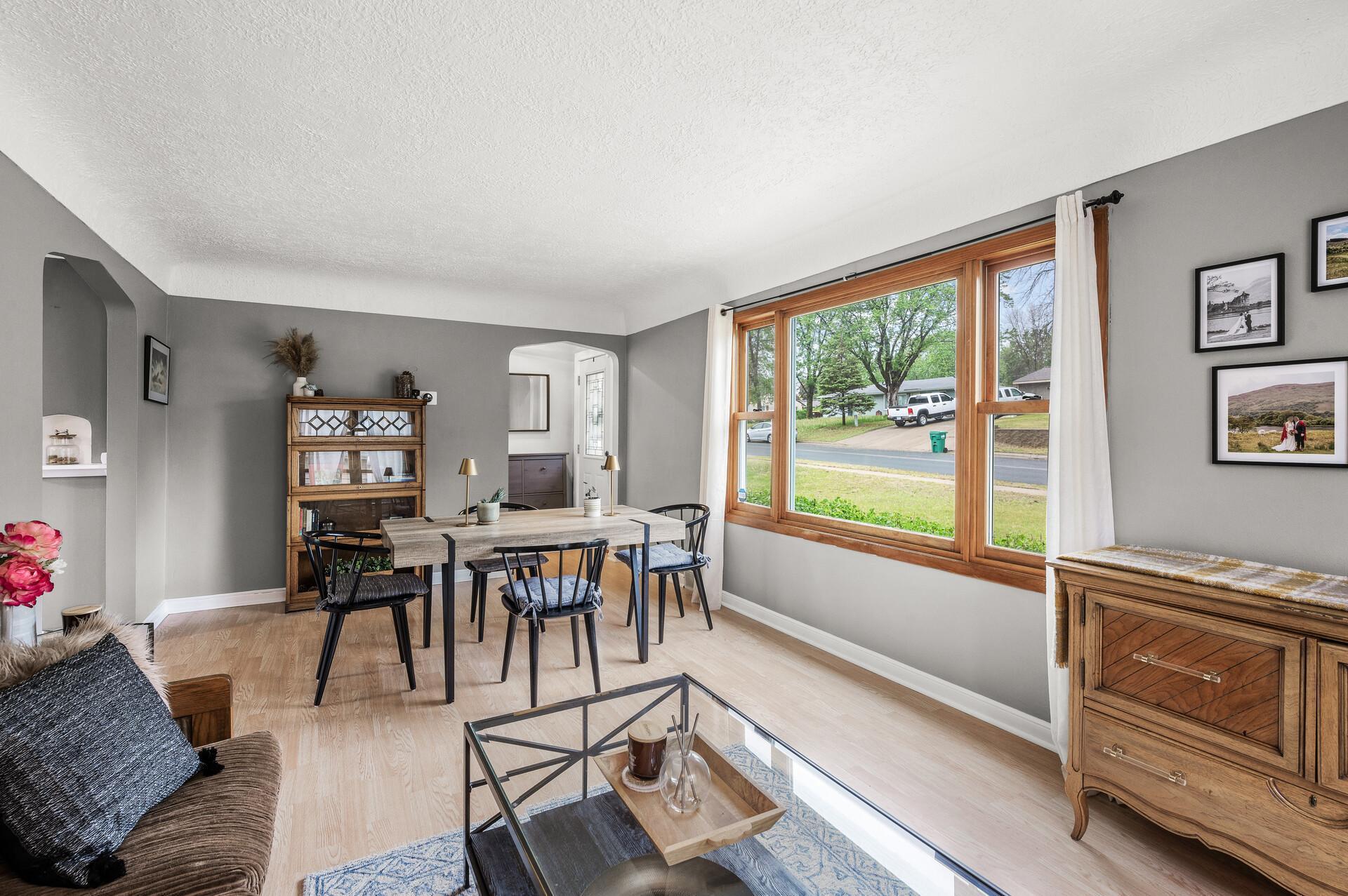 4371 Pleasant Street, Prior Lake, Minnesota image 3