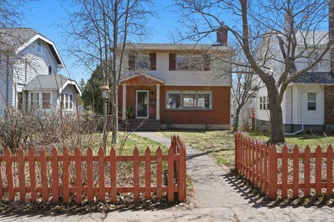 Homes For Sale - 1918 W Kent Road<br/> Duluth, MN 55812