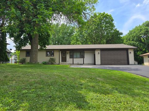 Homes For Sale - 409 Main Street<br/> Saint Michael, MN 55376