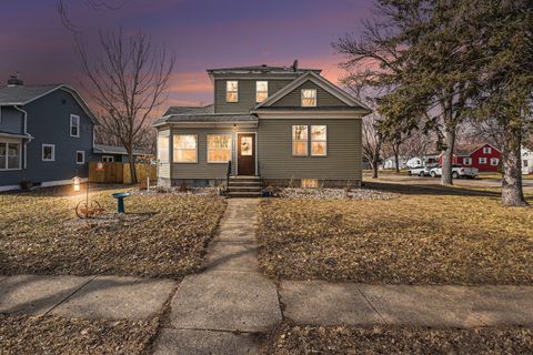 Homes For Sale - 219 N Donaldson Street<br/> Rock County, Luverne, MN 56156