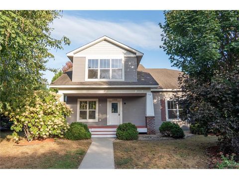 Homes For Rent - 4108 Regent Avenue North Ave<br/> Minneapolis, MN 55422