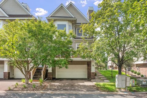 Townhouse For Sale - 208 Christenson Way<br/> Fridley, MN 55432