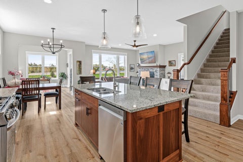 Townhouse For Sale - 29264 Kenwood Way<br/> Chisago County, Chisago City, MN 55013