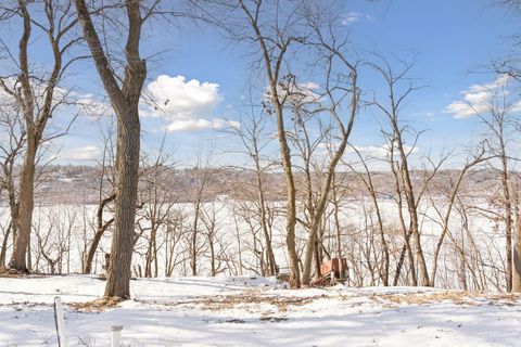 Homes For Sale - 1436 Triangle Drive<br/> Houlton, WI 54082