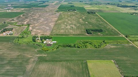 Homes For Sale - 2243 330th Street<br/> Lyon County, Ghent, MN 56239