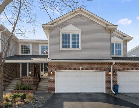 Townhouse For Sale - 3485 Bay Knolls Drive<br/> Prior Lake, MN 55372