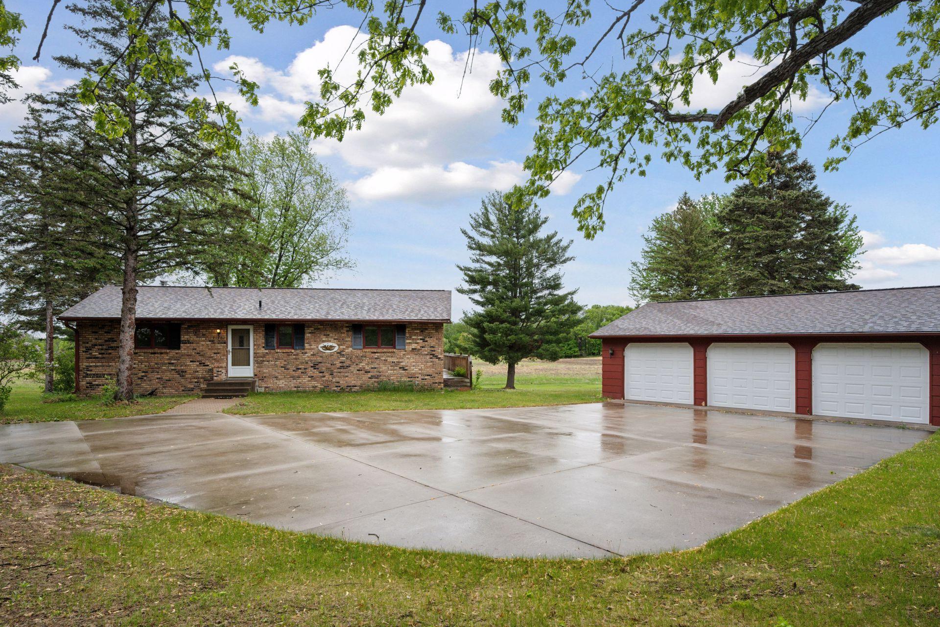 31701 Lily Street, Cambridge, Minnesota image 5