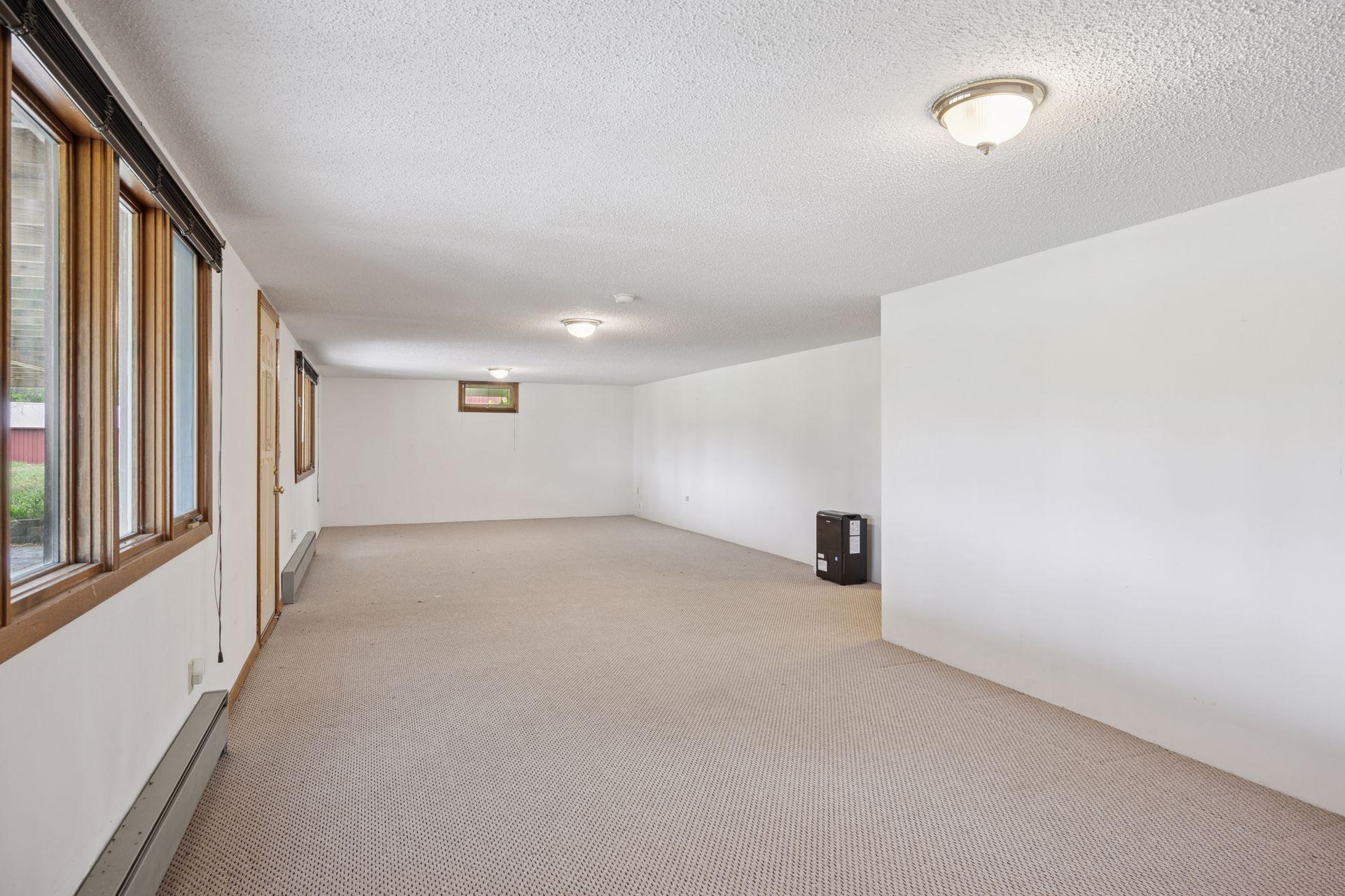31701 Lily Street, Cambridge, Minnesota image 22