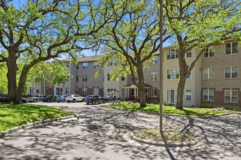 Condo For Sale - 8500 Franlo Road<br/> Eden Prairie, MN 55344