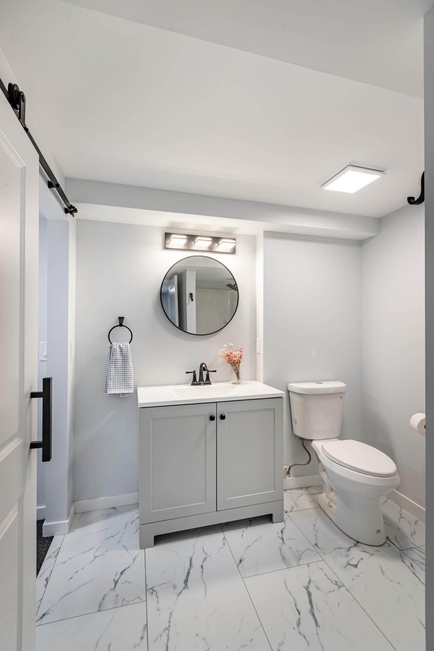 2108 29th Street, La Crosse, Wisconsin image 27