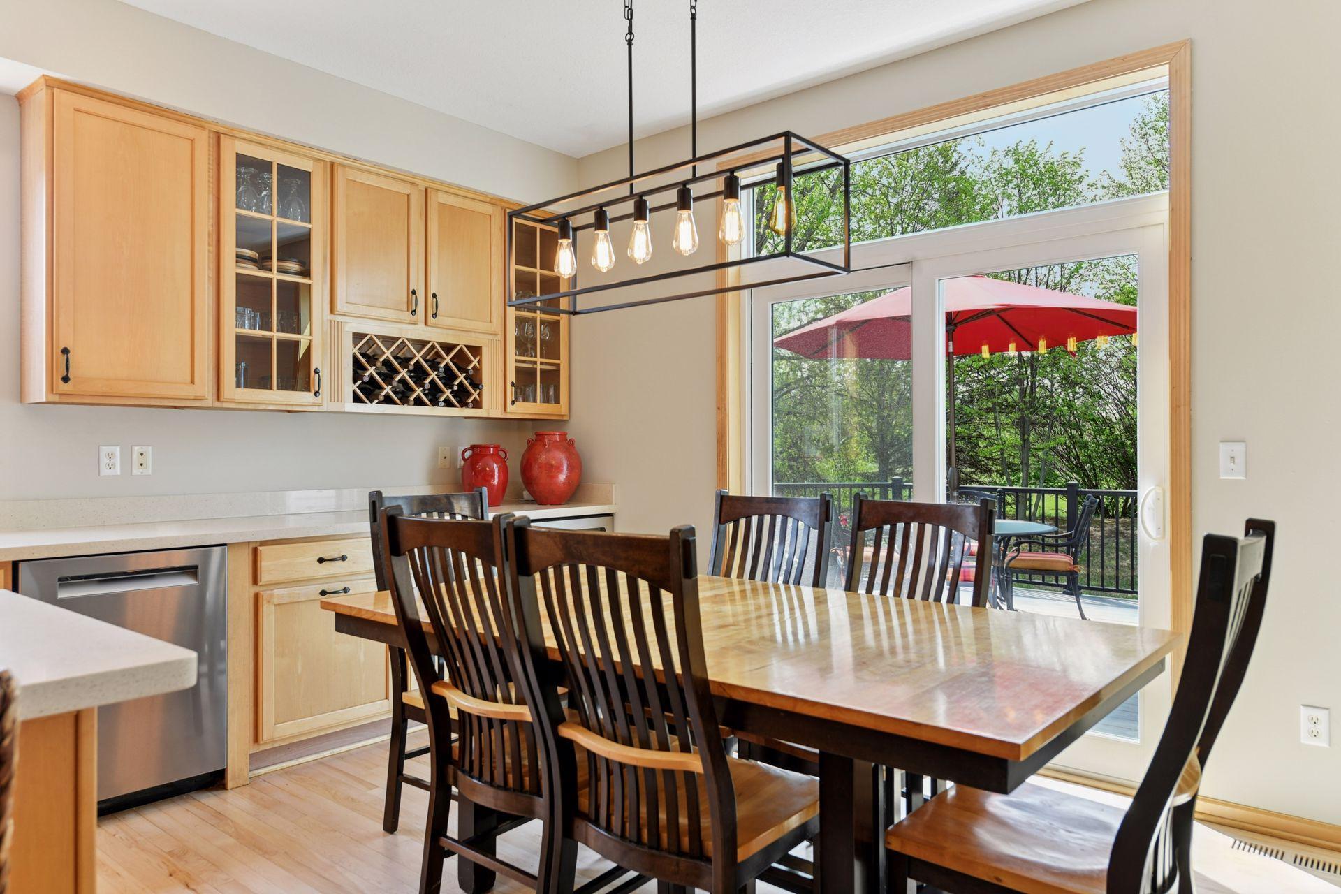 525 Greenview Drive, Chanhassen, Minnesota image 6