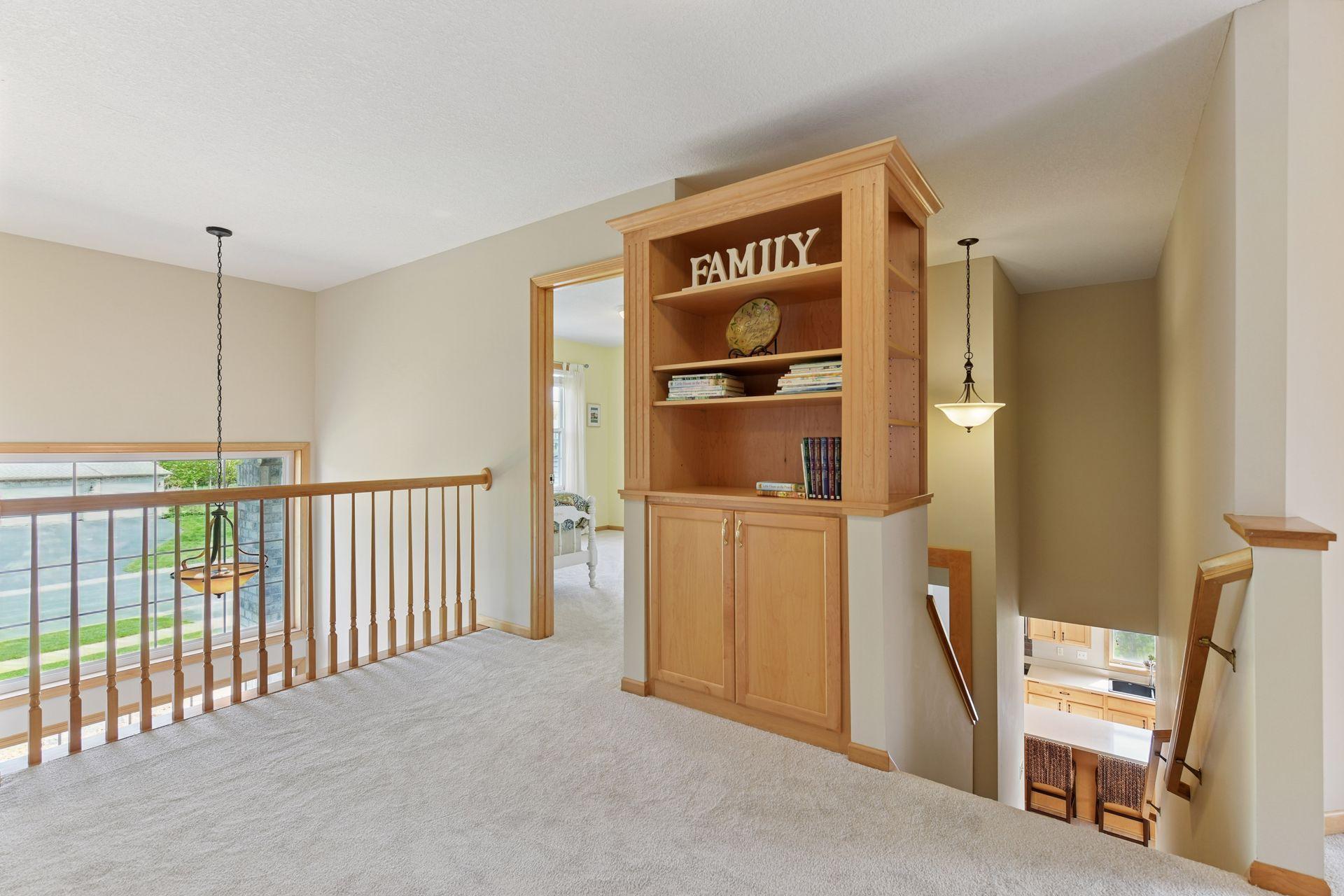 525 Greenview Drive, Chanhassen, Minnesota image 14