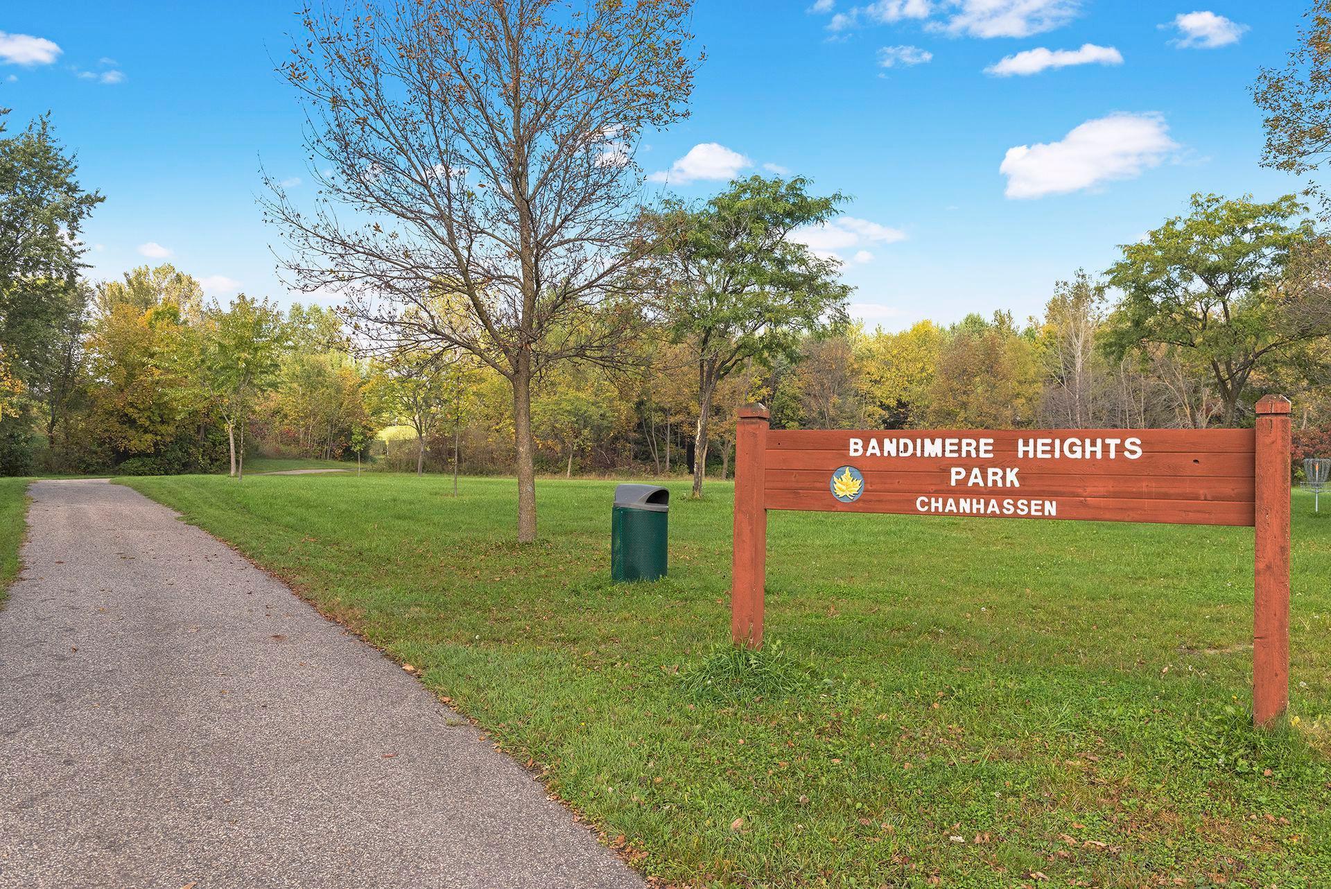525 Greenview Drive, Chanhassen, Minnesota image 30