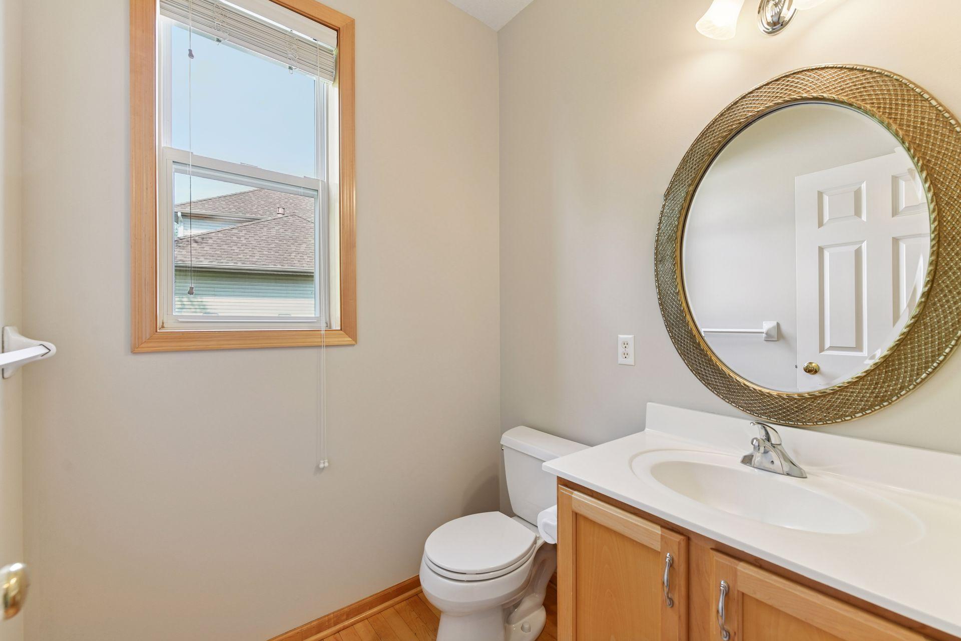 525 Greenview Drive, Chanhassen, Minnesota image 12