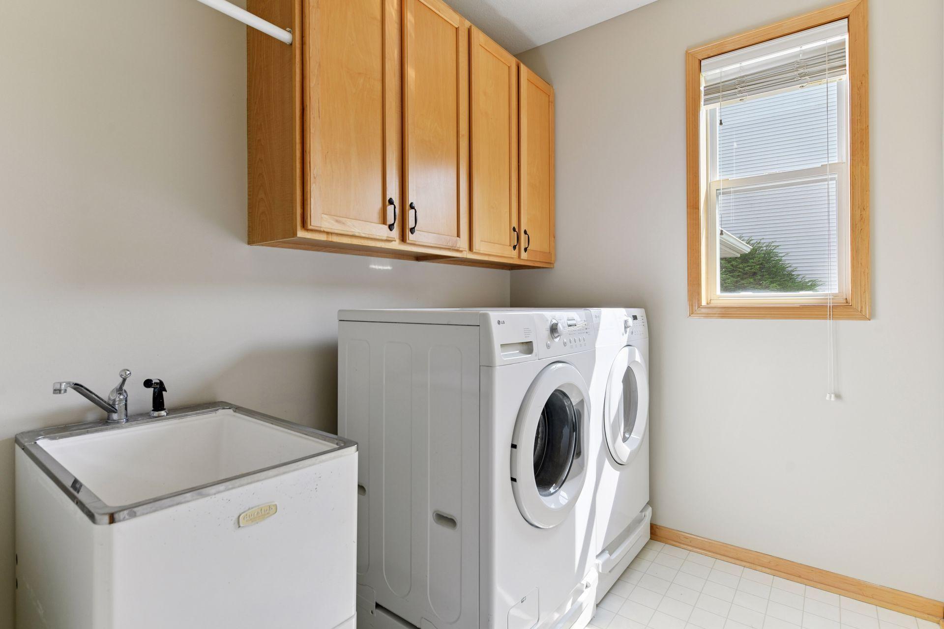 525 Greenview Drive, Chanhassen, Minnesota image 13