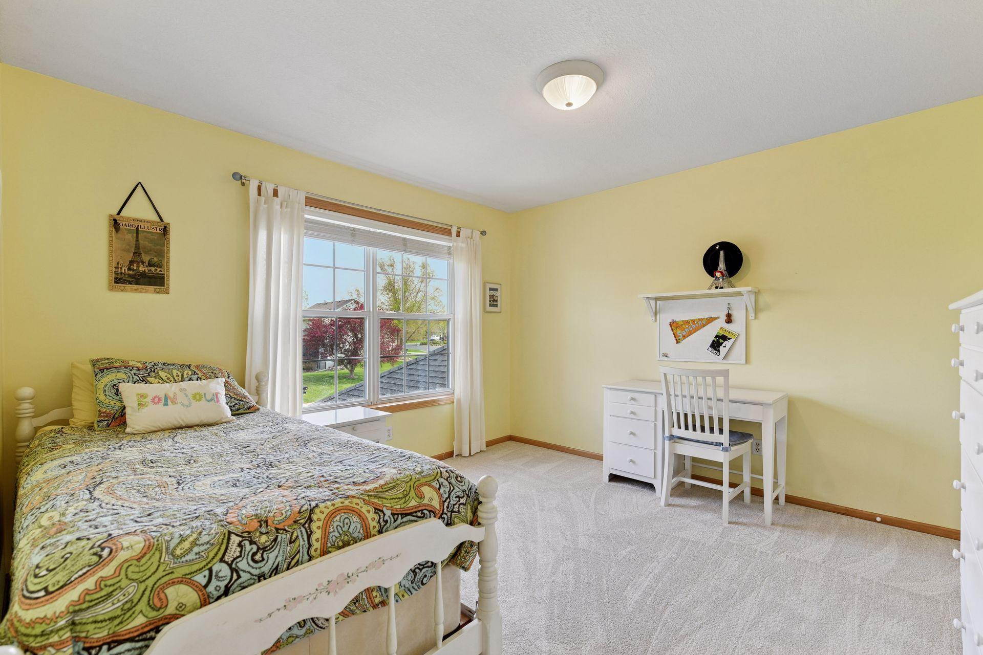 525 Greenview Drive, Chanhassen, Minnesota image 18