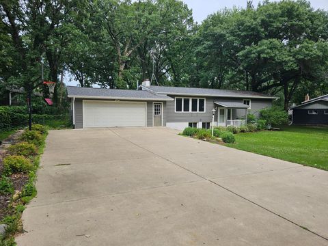Homes For Sale - 212 8th Avenue<br/> Sartell, MN 56377