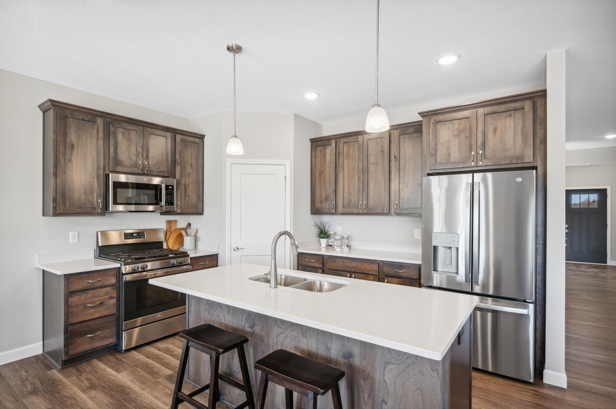 7805 Bridgewater Court, Rockford, Minnesota image 2