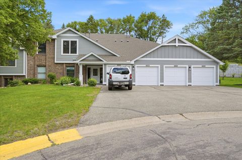 Condo For Sale - 6869 Langford Drive<br/> Hennepin County, Minneapolis, MN 55436