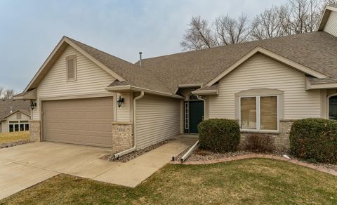 Townhouse For Sale - 4804 Greenwood Lane<br/> Olmsted County, Rochester, MN 55901