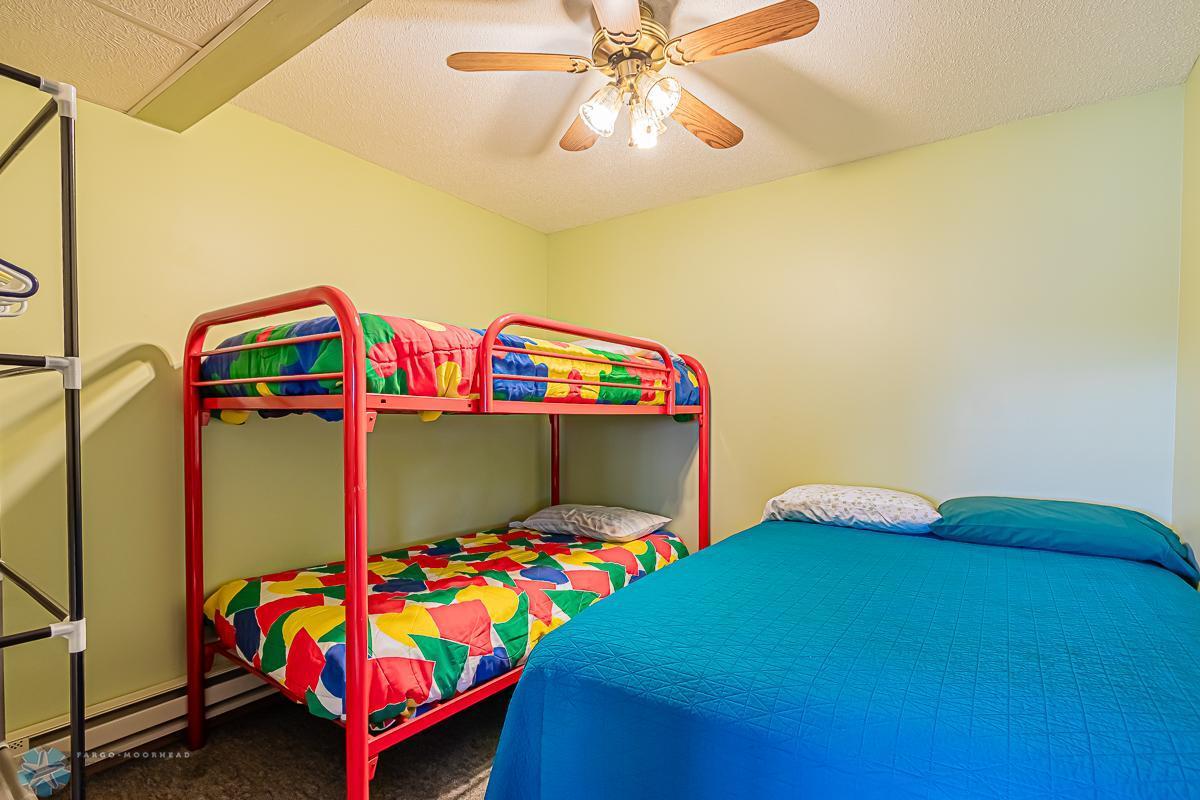 Lake Park, Minnesota 56554, United States, 3 Bedrooms Bedrooms, ,2 BathroomsBathrooms,Residential,Pending,55129