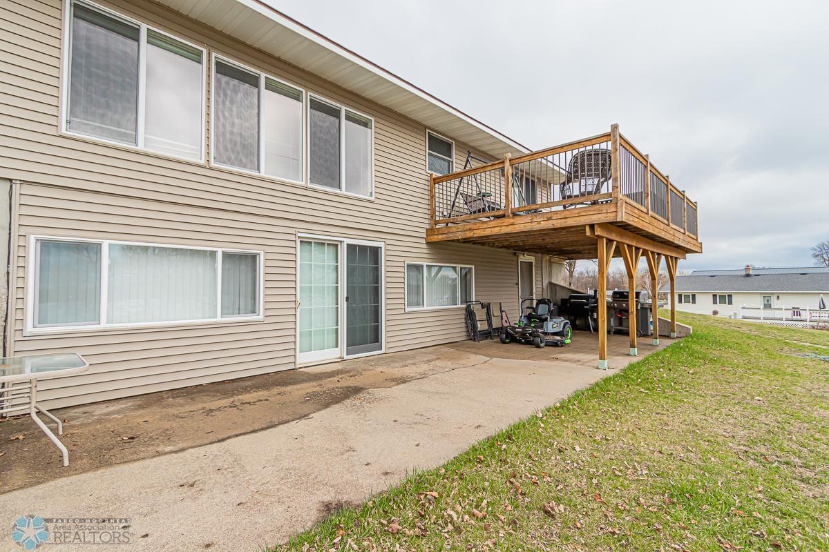 Lake Park, Minnesota 56554, United States, 3 Bedrooms Bedrooms, ,2 BathroomsBathrooms,Residential,Pending,55129