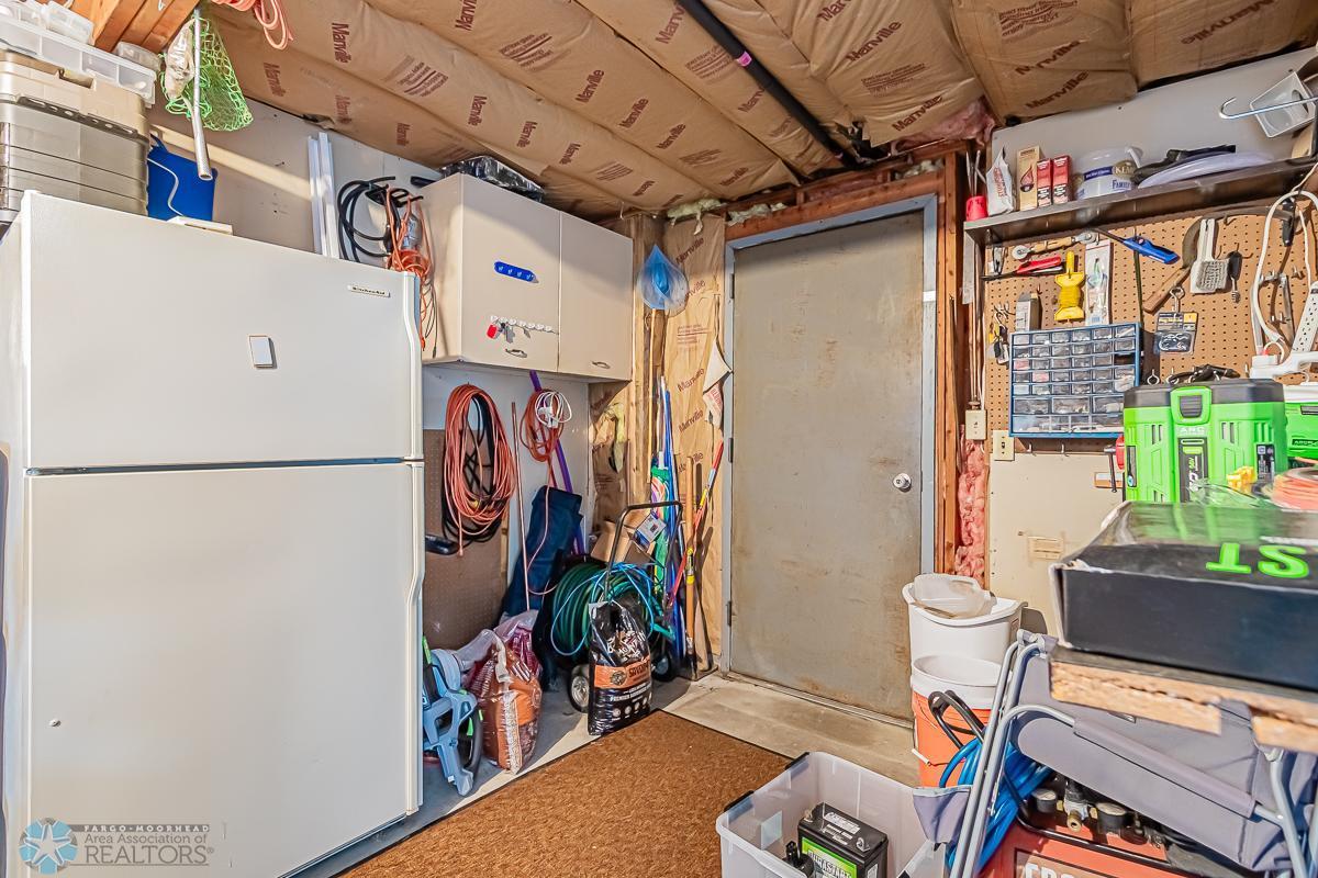 Lake Park, Minnesota 56554, United States, 3 Bedrooms Bedrooms, ,2 BathroomsBathrooms,Residential,Pending,55129