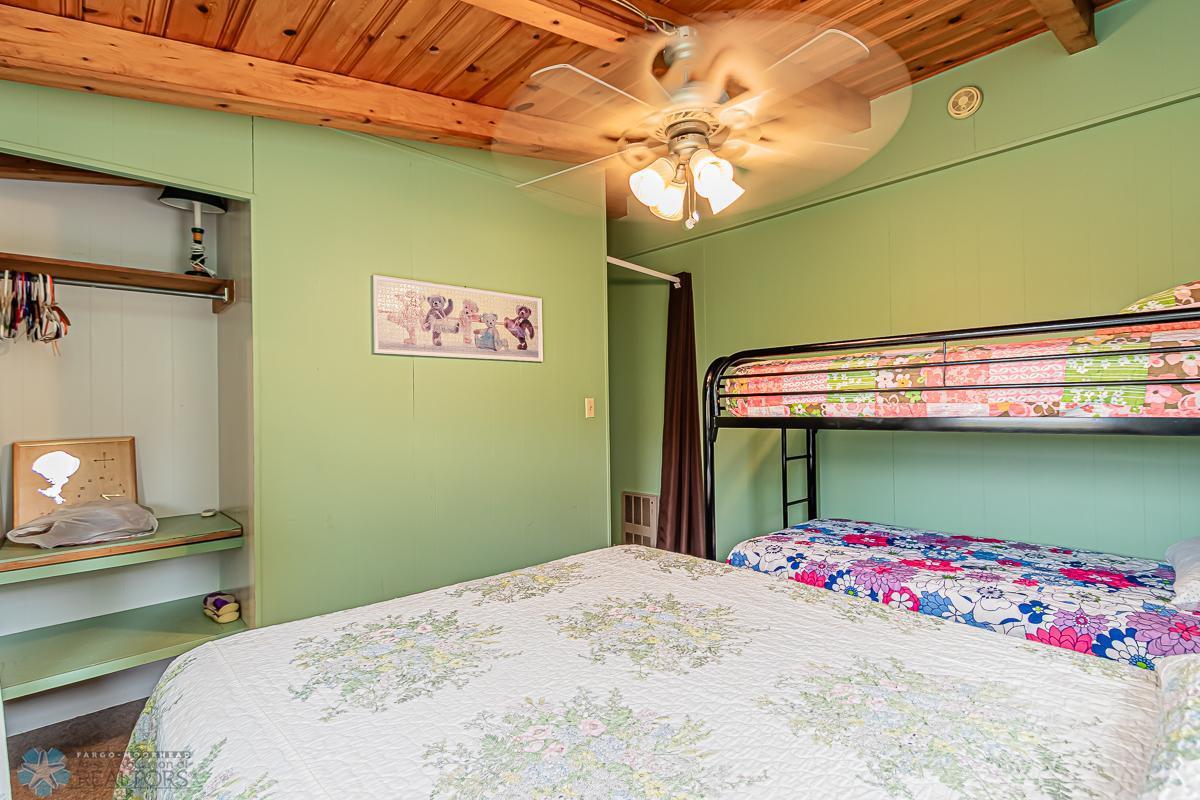 Lake Park, Minnesota 56554, United States, 3 Bedrooms Bedrooms, ,2 BathroomsBathrooms,Residential,Pending,55129