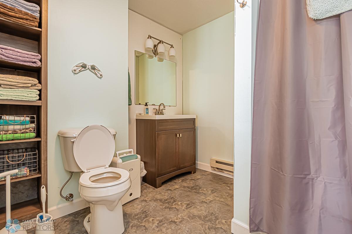 Lake Park, Minnesota 56554, United States, 3 Bedrooms Bedrooms, ,2 BathroomsBathrooms,Residential,Pending,55129