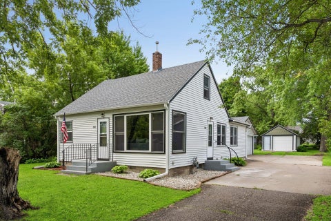 Homes For Sale - 306 E 3rd Street<br/> Monticello, MN 55362