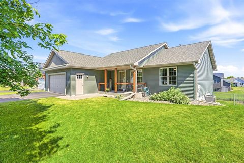 Homes For Sale - 1607 Mallard Avenue<br/> Baldwin, WI 54002