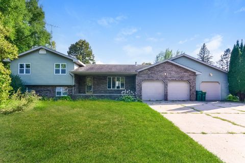 Apartment For Sale - 205 South Lane<br/> Green Isle, MN 55338