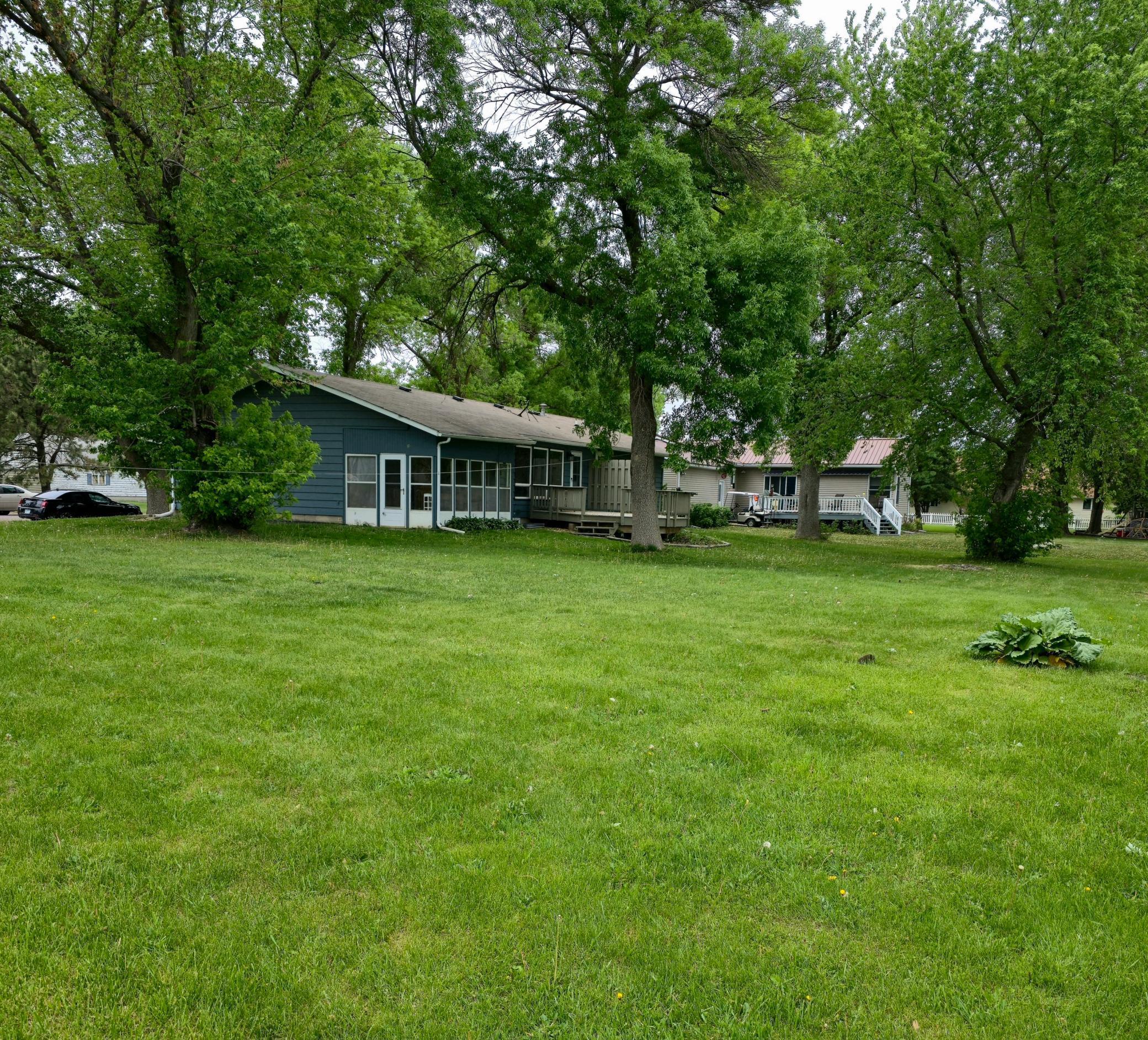 214 S Central Avenue, Truman, Minnesota image 2