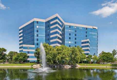 Condo For Sale - 5601 Smetana Drive<br/> Minnetonka, MN 55343