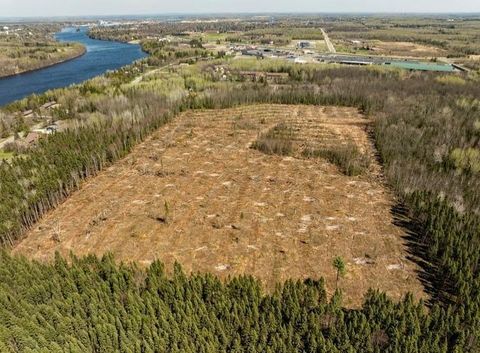 Vacant Land For Sale - TBD Shorewood Drive<br/> Koochiching County, International Falls, MN 56649