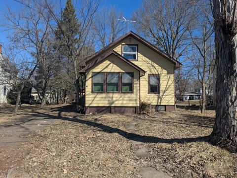 Homes For Sale - 343 N 3rd Street<br/> New Richmond, WI 54017