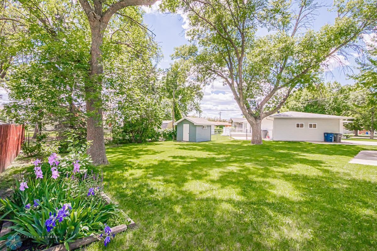 Moorhead, Minnesota 56560, United States, 3 Bedrooms Bedrooms, ,2 BathroomsBathrooms,Residential,Pending,55101