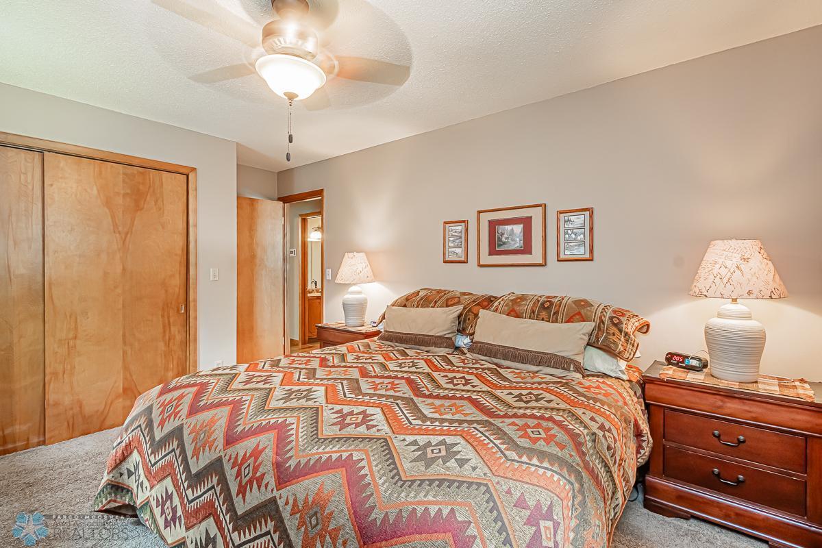 Moorhead, Minnesota 56560, United States, 3 Bedrooms Bedrooms, ,2 BathroomsBathrooms,Residential,Pending,55101