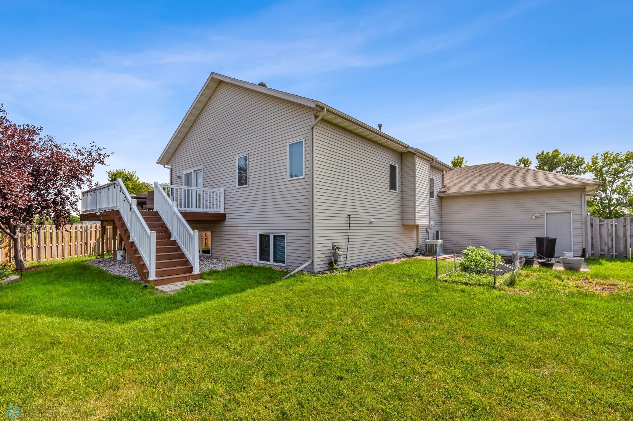 3598 Woodbury Park Drive, Fargo, North Dakota image 27